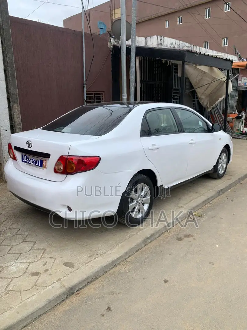 Toyota Corolla 2010 Blanc