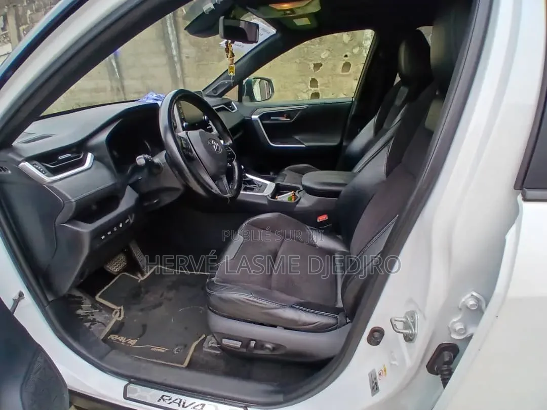 Toyota RAV4 2020 Blanc