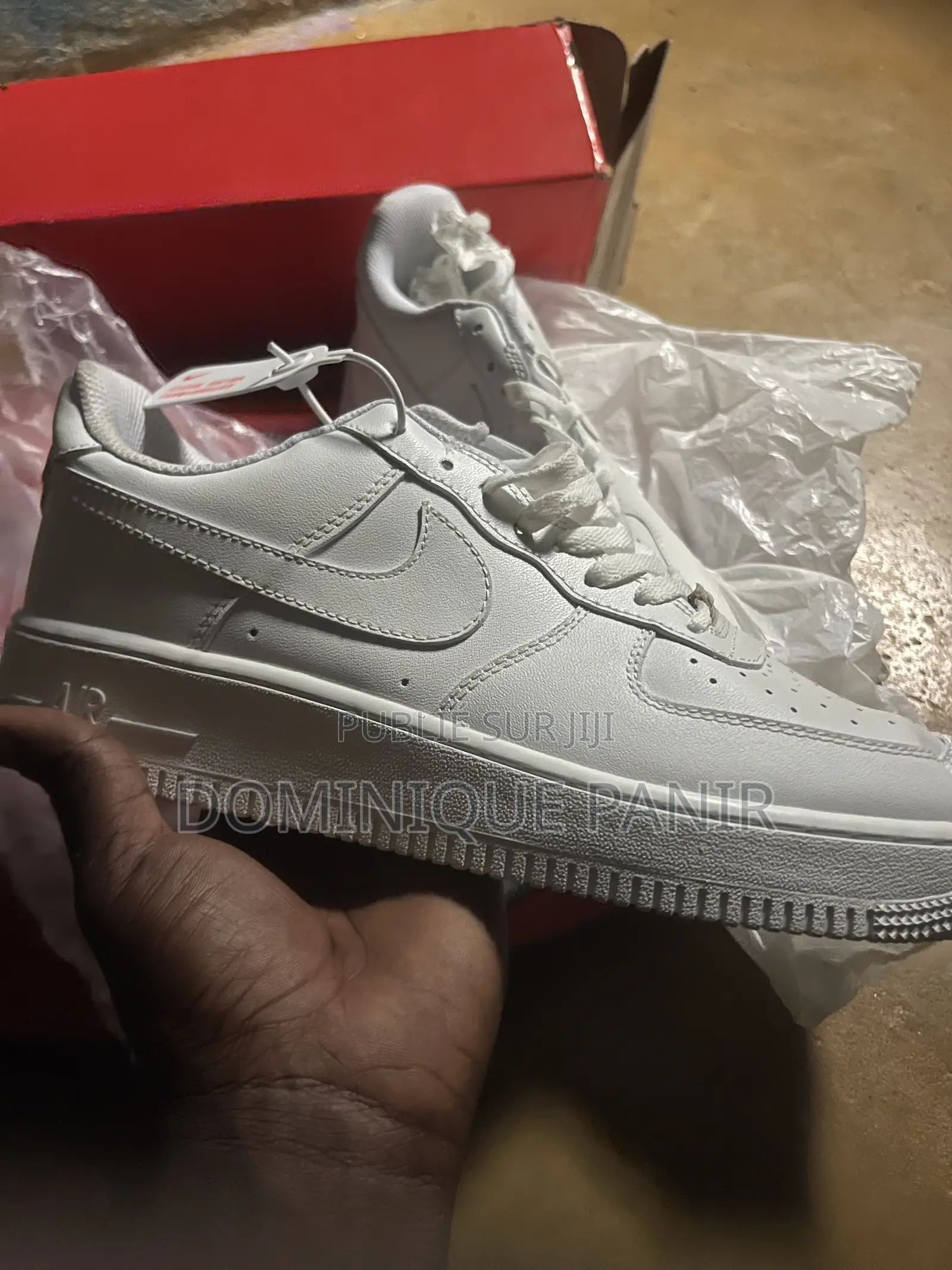 Air Force Blanche a Vendre