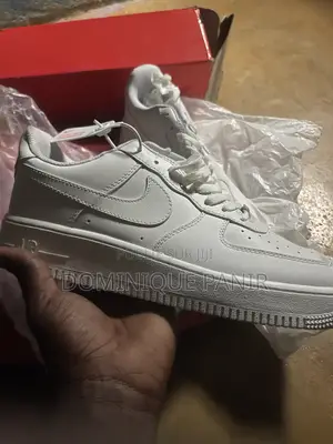 Air Force Blanche a Vendre