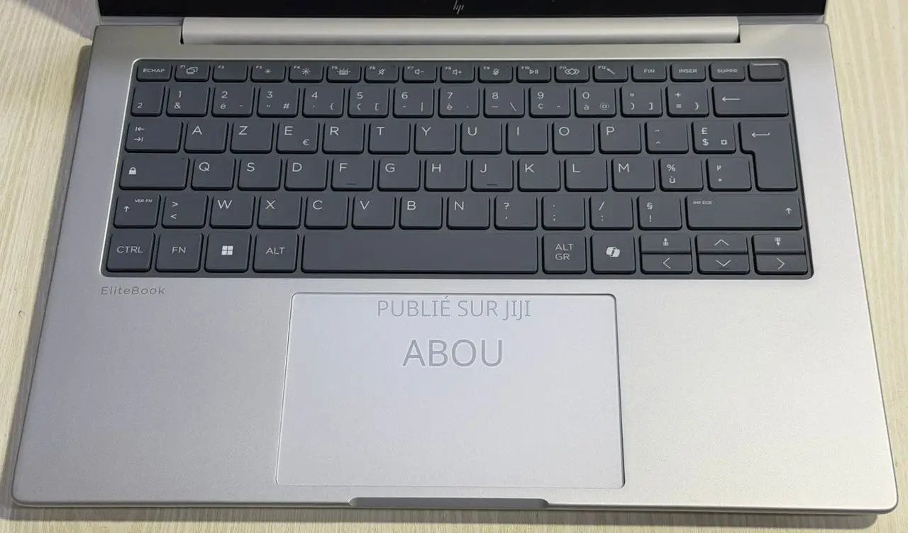Nouveau HP EliteBook 640 G11 16GB AMD Ryzen 5 SSD 512GB