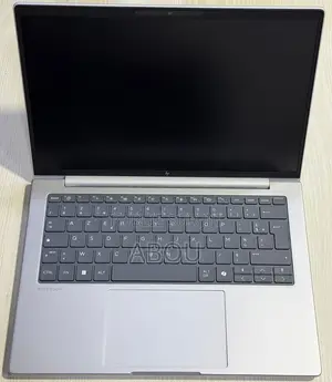 Nouveau HP EliteBook 640 G11 16GB AMD Ryzen 5 SSD 512GB