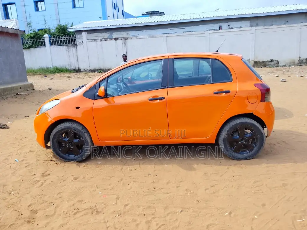 Toyota Corolla 2007 Orange
