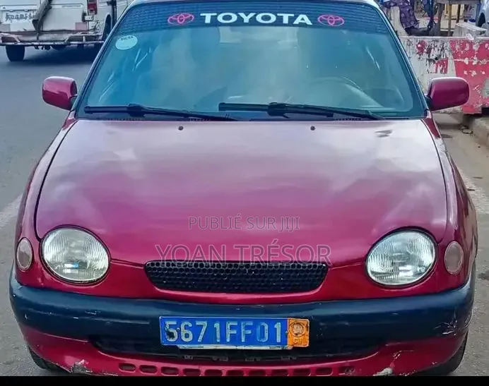 Toyota Corolla 2003 Bordeaux