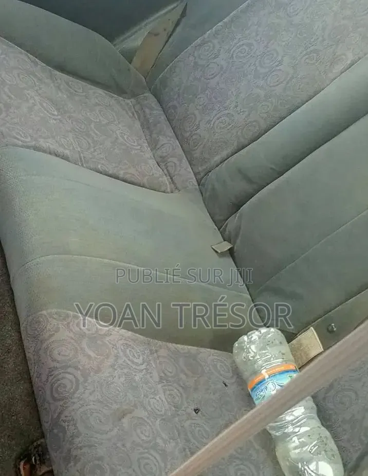Toyota Corolla 2003 Bordeaux