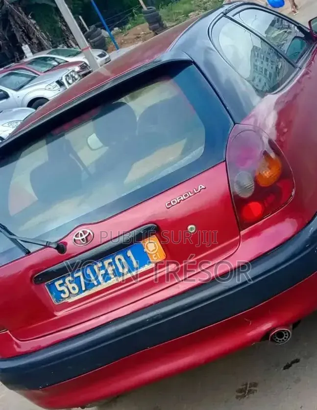 Toyota Corolla 2003 Bordeaux
