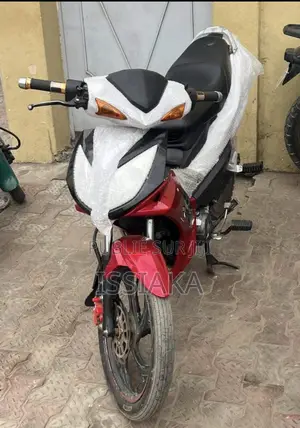 Nouveau KTM Duke 125 2024 Autre
