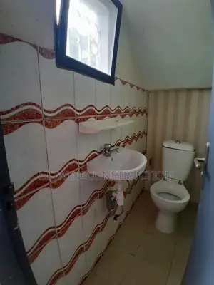 4chbre Duplex dans Bingerville à Louer
