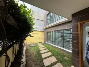 4chbre Duplex dans Massa Immobilier, Cocody à Louer
