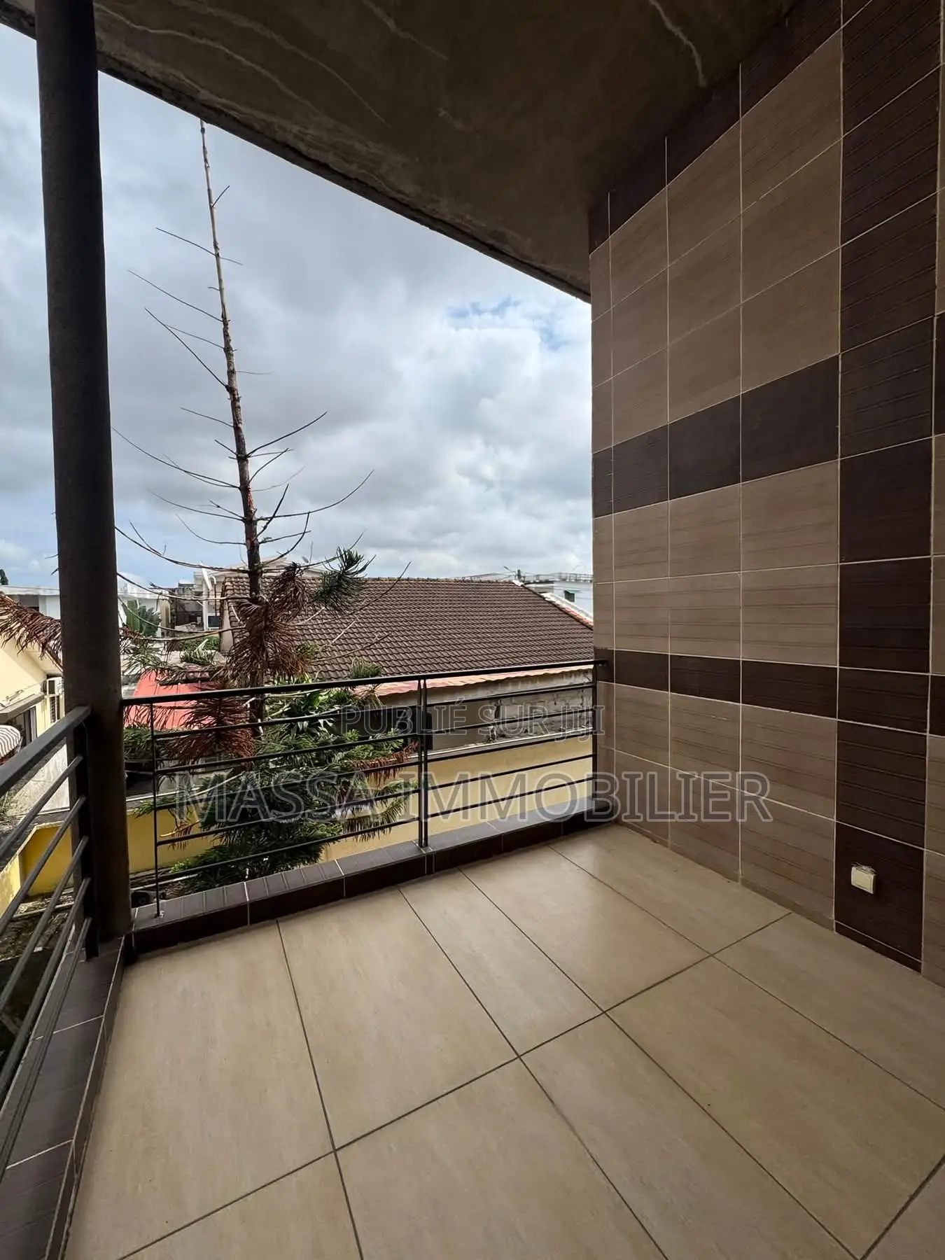 4chbre Duplex dans Massa Immobilier, Cocody à Louer