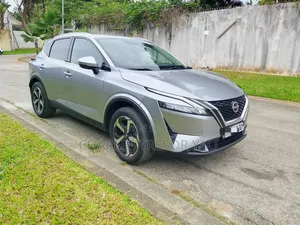 Nissan Qashqai 2021 Gris
