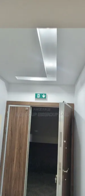 4chbre Appartement dans Ebigroup Sarl, Deux Plateaux à Louer