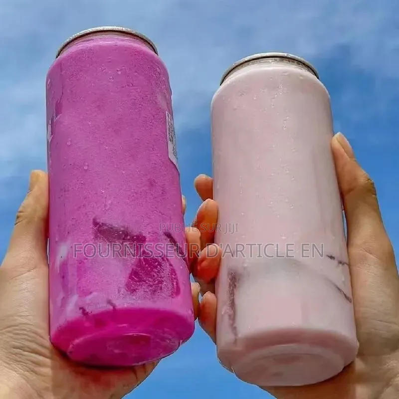 65 Canettes en Plastique
