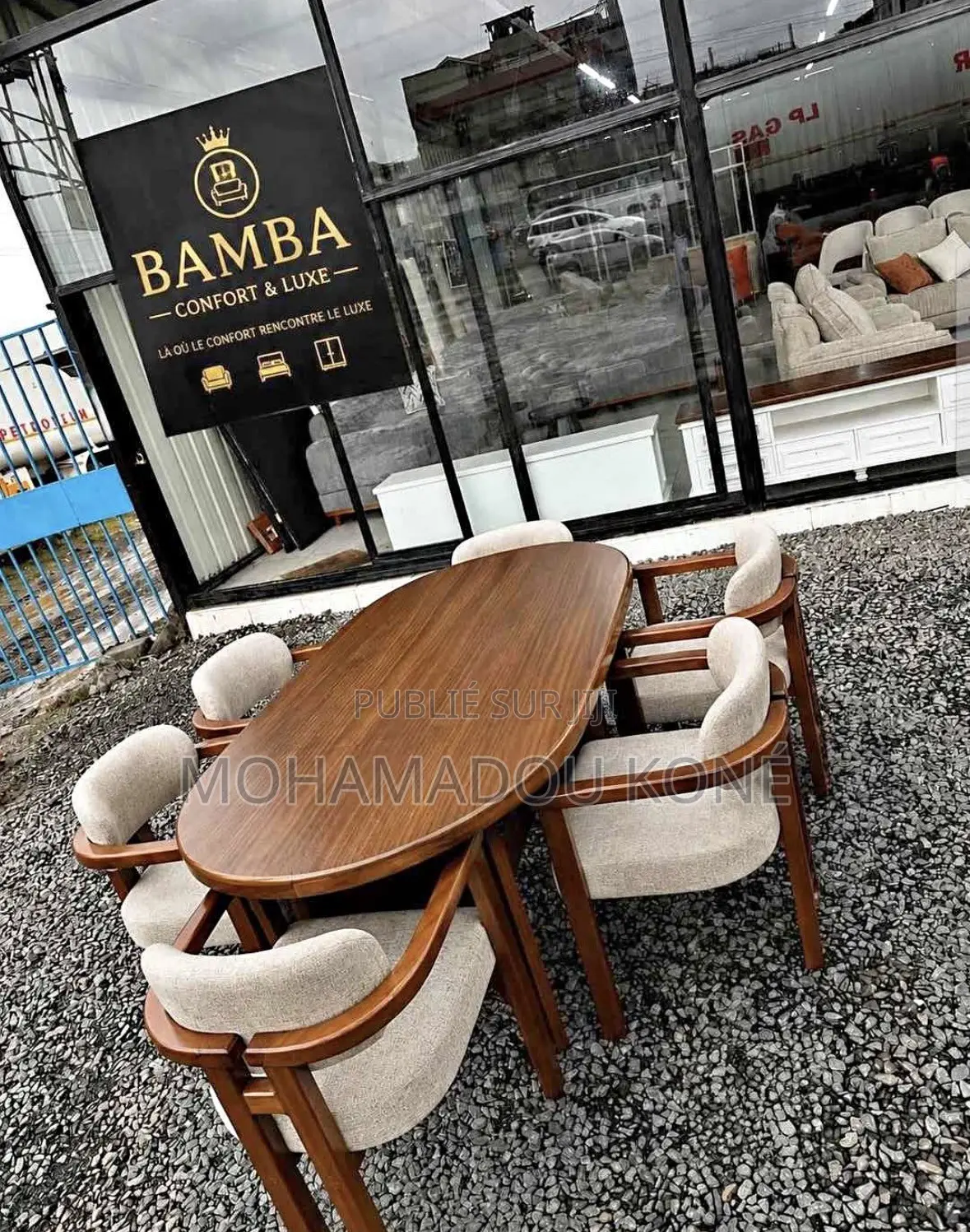 Table a Manger Plus 06 Chaises