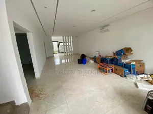 4chbre Duplex dans Immobilier De Luxe A, Cocody à Vendre