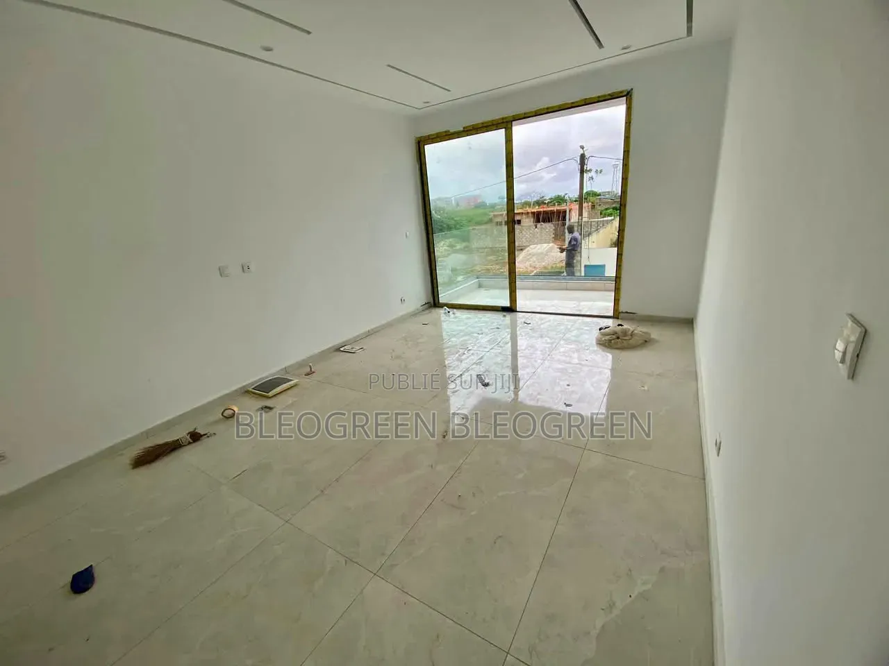 4chbre Duplex dans Immobilier De Luxe A, Cocody à Vendre