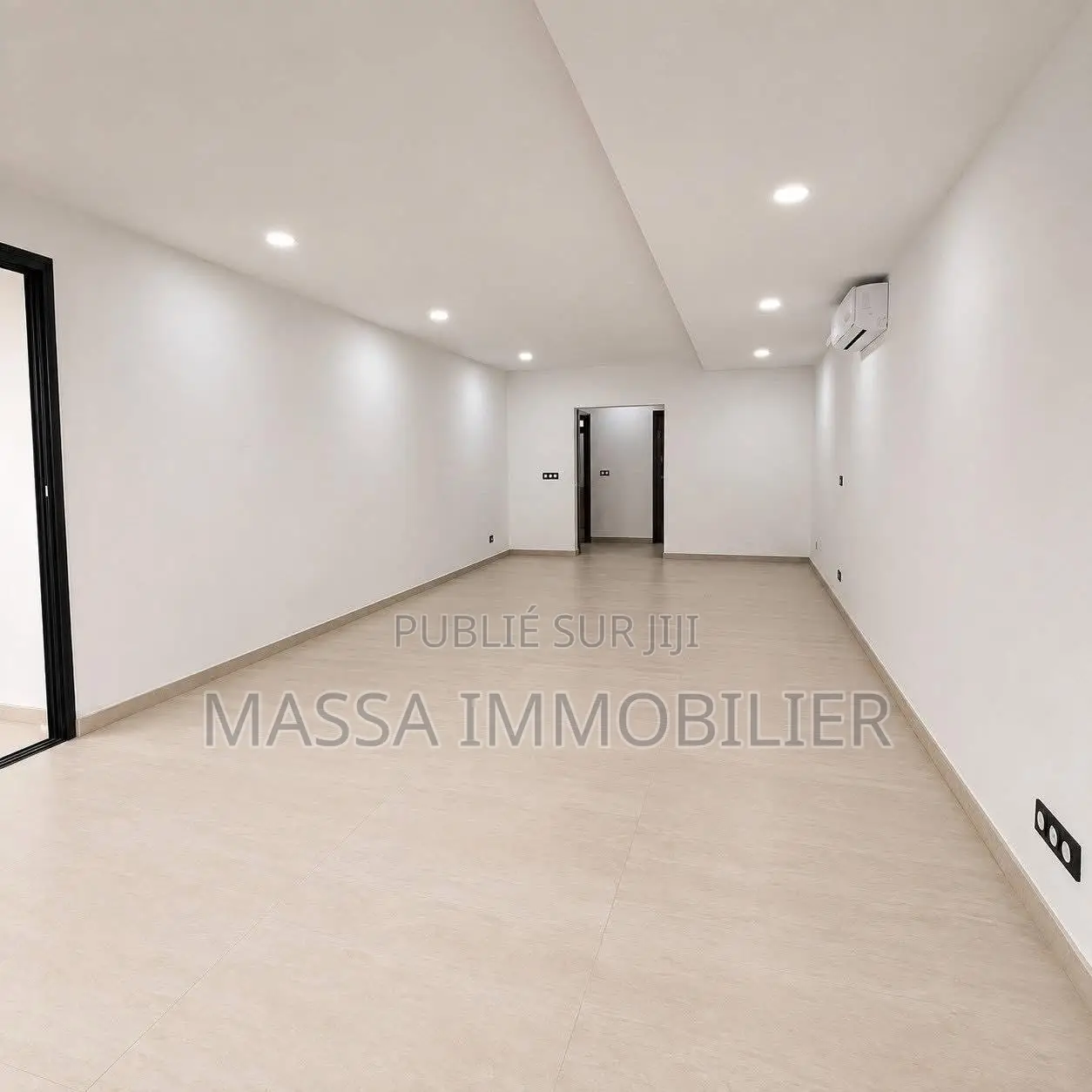 2chbre Appartement dans Massa Immobilier, Cocody à Louer