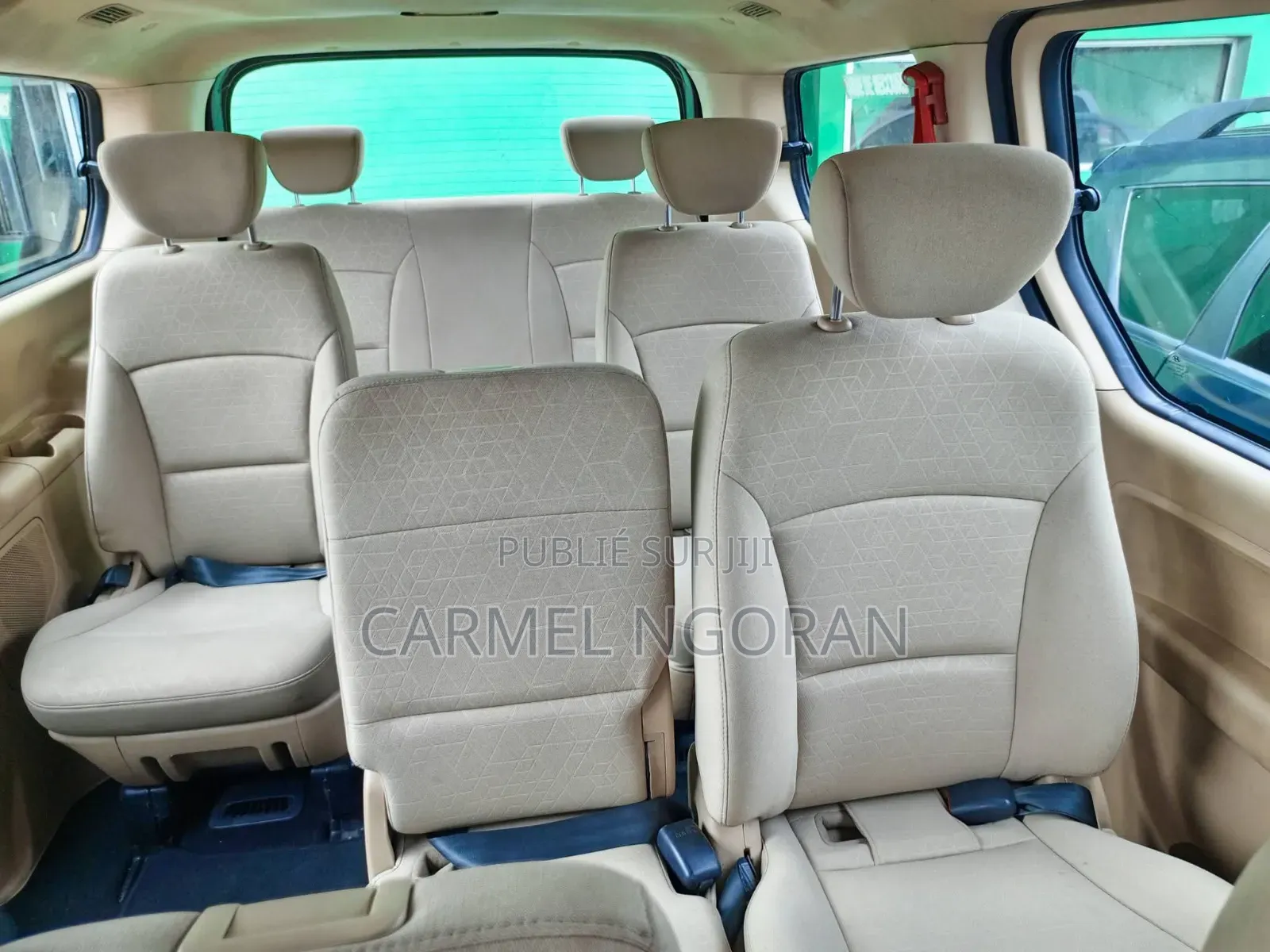 Hyundai H200 2021 Noir