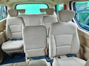 Hyundai H200 2021 Noir