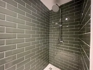 3chbre Villa dans Regis, Cocody à Louer
