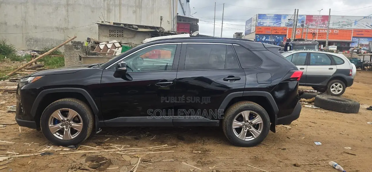 Toyota RAV4 2022 Noir