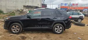 Toyota RAV4 2022 Noir