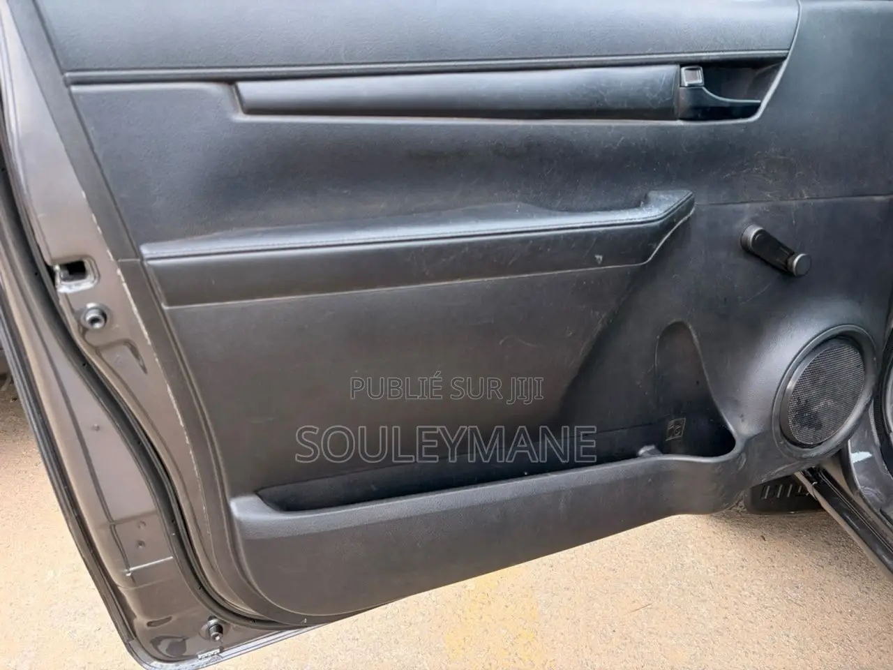 Toyota Hilux 2021 Noir