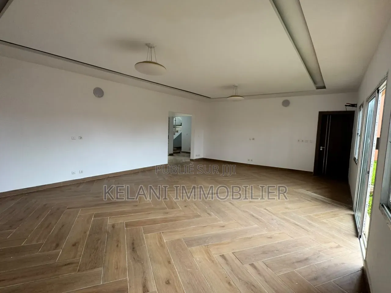 7chbre Duplex dans Kelani Immobilier, Bingerville à Vendre
