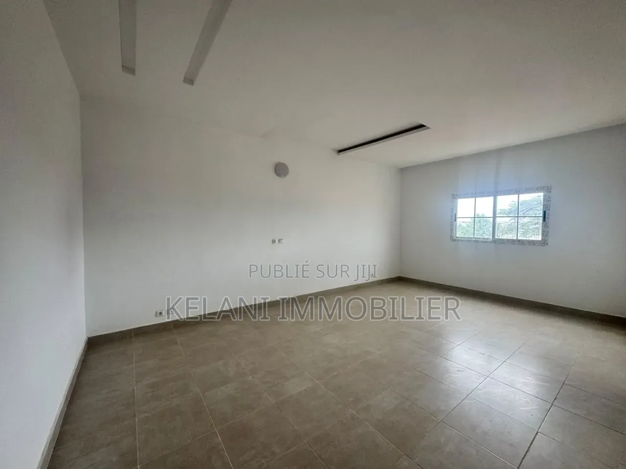 7chbre Duplex dans Kelani Immobilier, Bingerville à Vendre