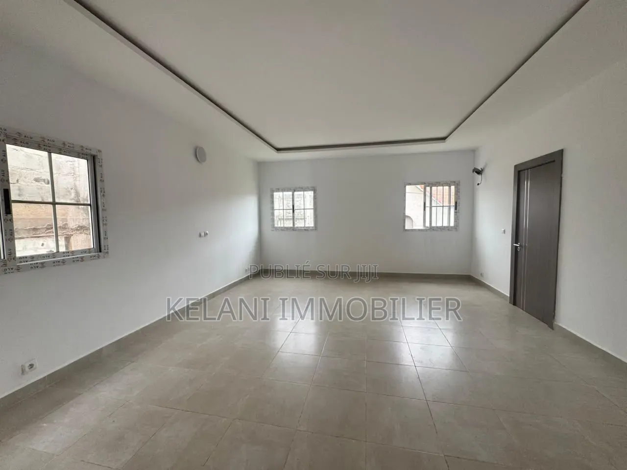 7chbre Duplex dans Kelani Immobilier, Bingerville à Vendre