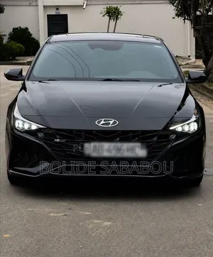Hyundai Elantra Limited 2022 Noir