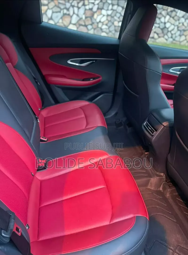 Changan UNI-T 2.0 FWD 2022 Gris