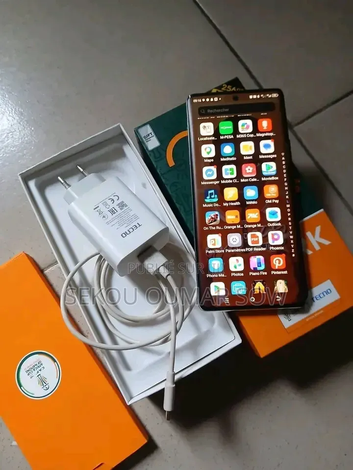 Nouveau Tecno Camon 20 Pro 5G 256 GB Blanc