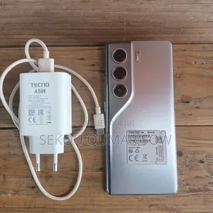Nouveau Tecno Camon 40 Pro 5G 256 GB Bronze