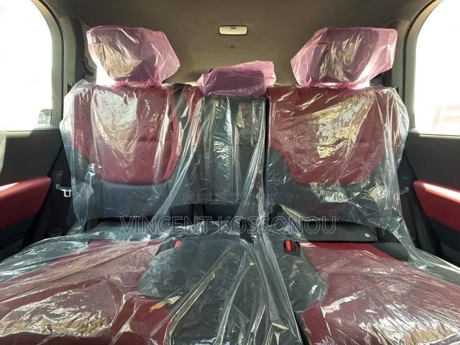 Nouveau Toyota Land Cruiser LC300 2024 Marron
