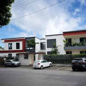 3chbre Appartement dans Massa Immobilier, Deux Plateaux à Louer