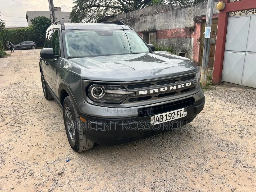 Ford Bronco 2024 Gris