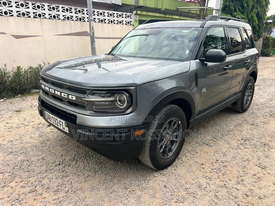 Ford Bronco 2024 Gris