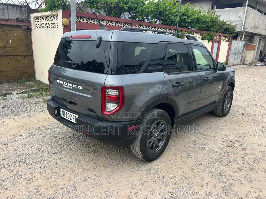 Ford Bronco 2024 Gris
