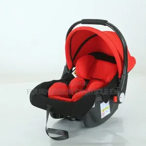 Le Siège Auto Pour Bébé (Adapté Aux Enfants De 0 À 12 Mois).