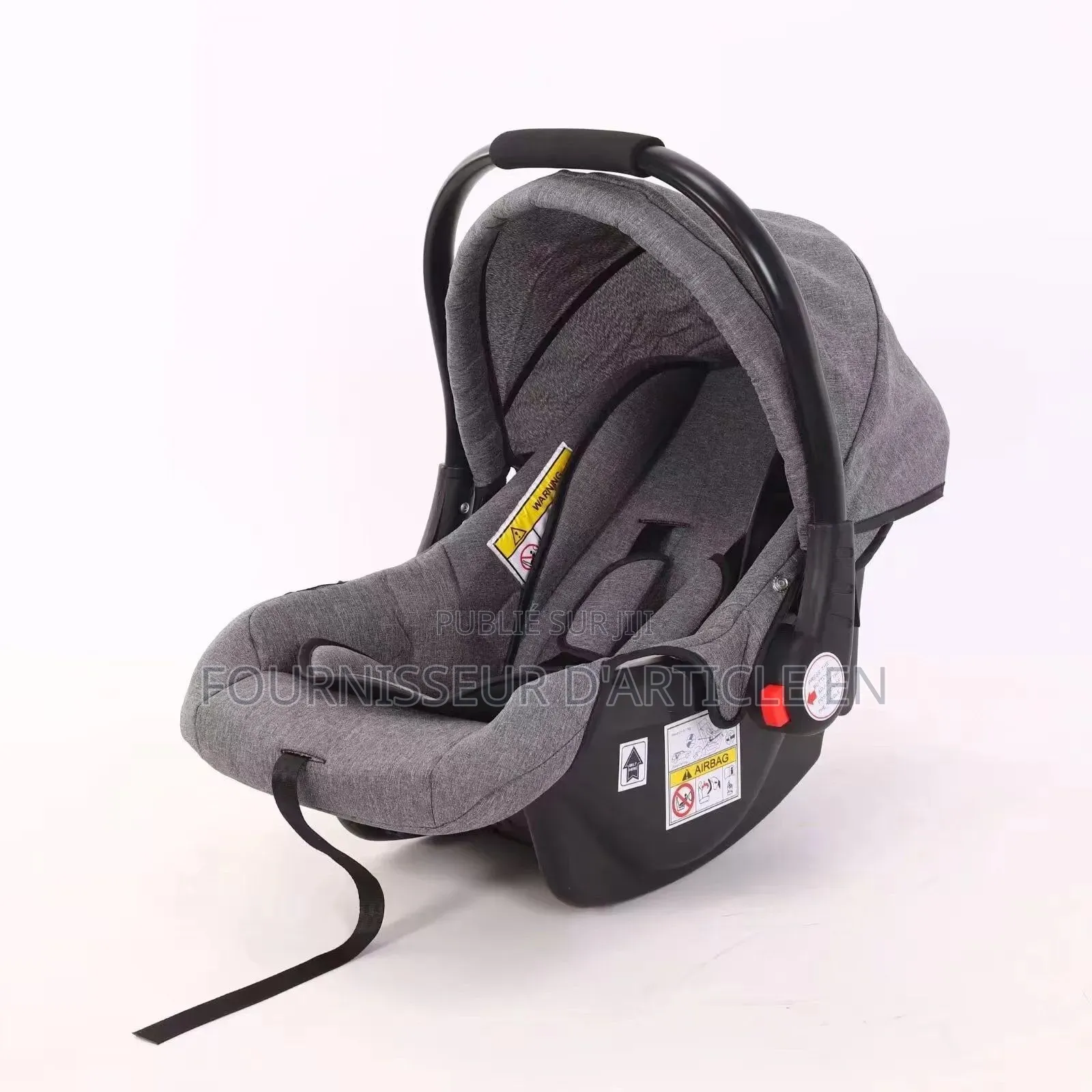 Le Siège Auto Pour Bébé (Adapté Aux Enfants De 0 À 12 Mois).