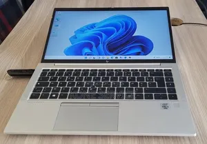 Nouveau HP EliteBook 840 G3 1GB Intel Core i9 HDD+SSD 640GB