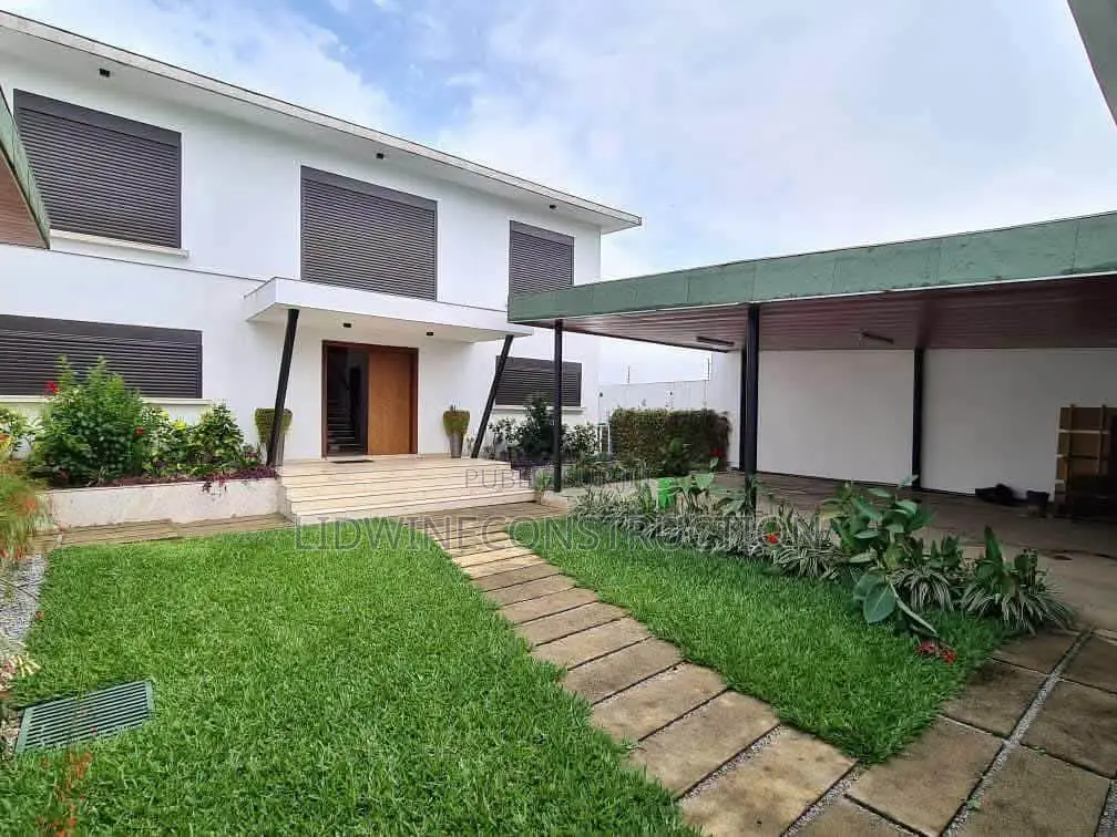 Meublé 4chbre Villa dans Ik Immobilier Cote, Cocody à Louer