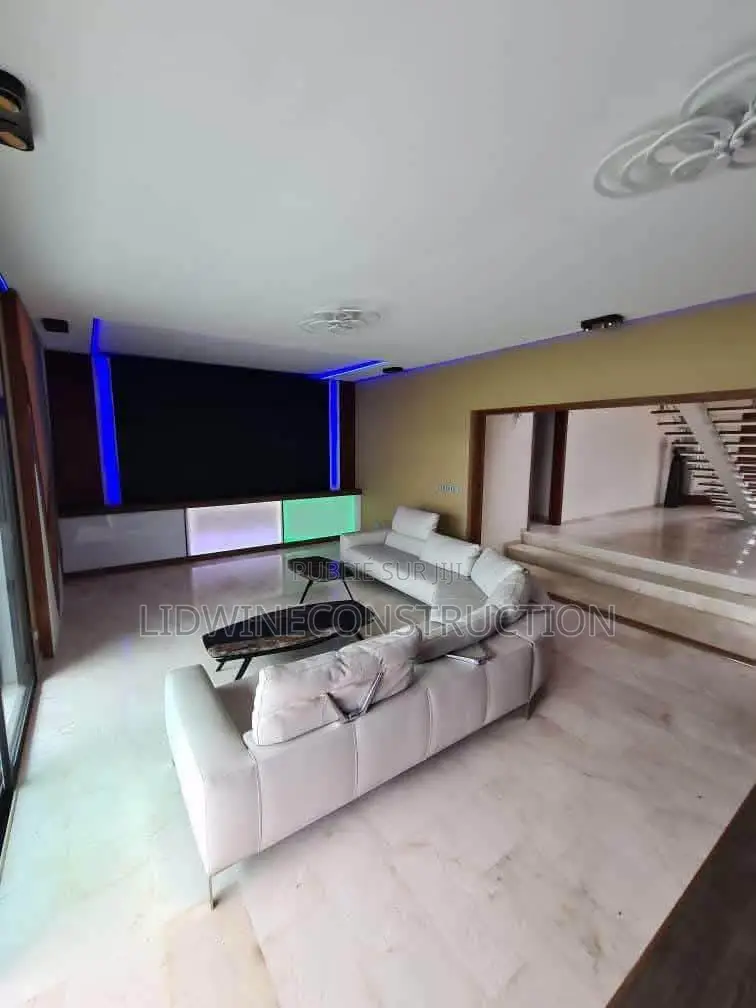 Meublé 4chbre Villa dans Ik Immobilier Cote, Cocody à Louer