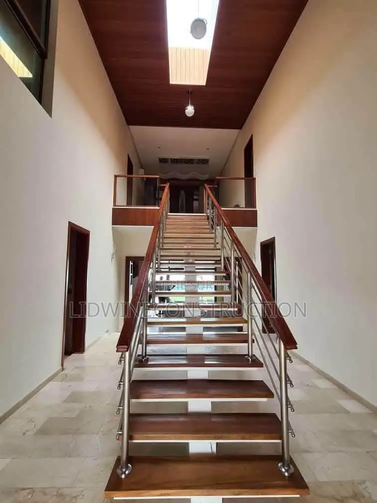 Meublé 4chbre Villa dans Ik Immobilier Cote, Cocody à Louer