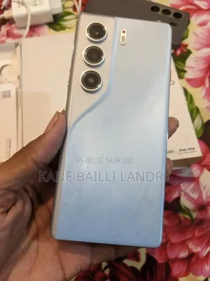 Nouveau Tecno Camon 40 Pro 4G 256 GB Bleu