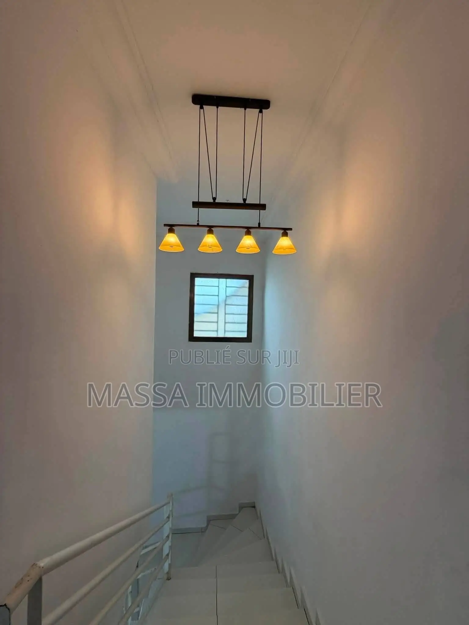 4chbre Villa dans Massa Immobilier, Cocody à Louer