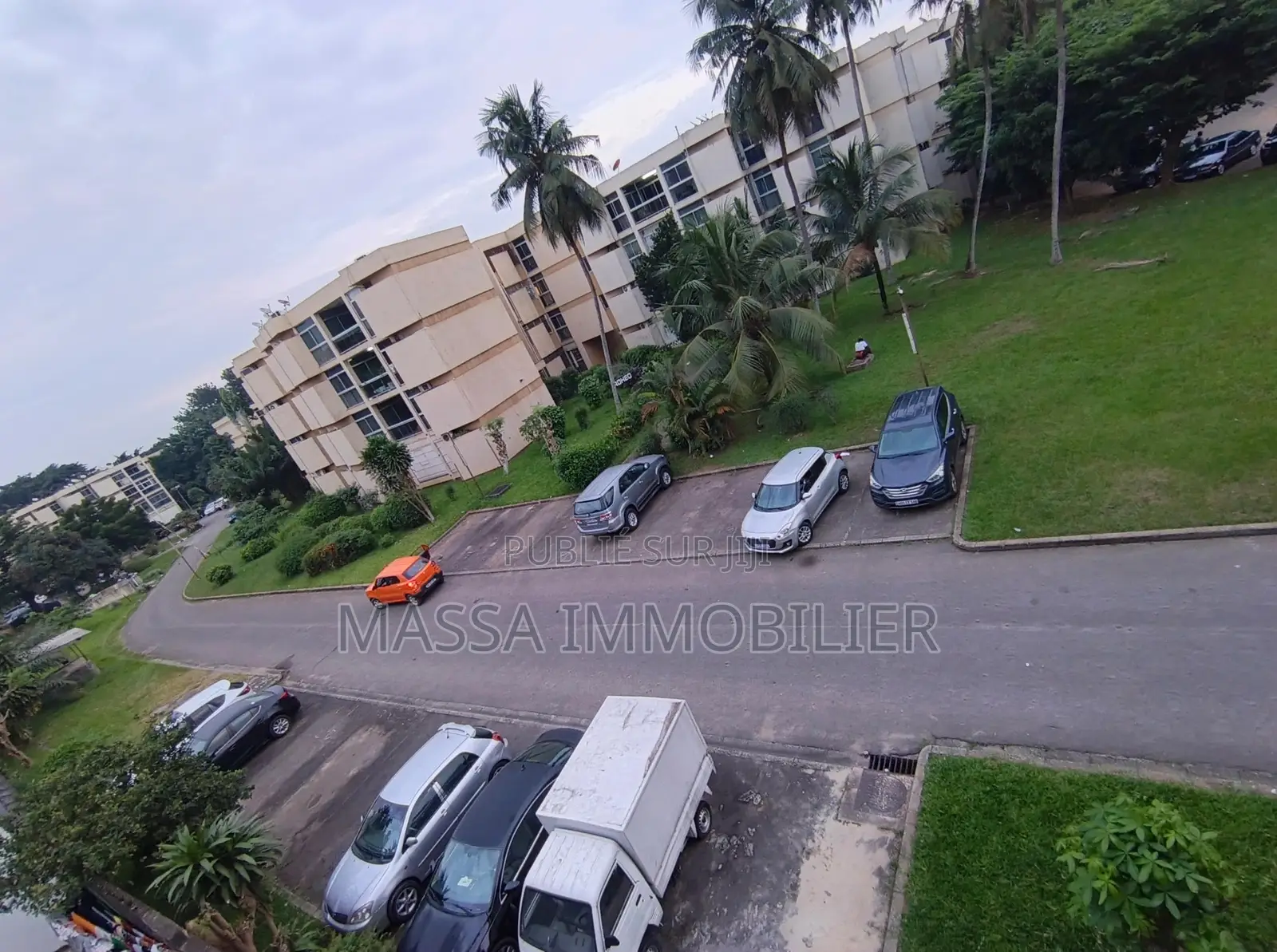 Meublé 1chbre Appartement dans Massa Immobilier, Cocody à Louer