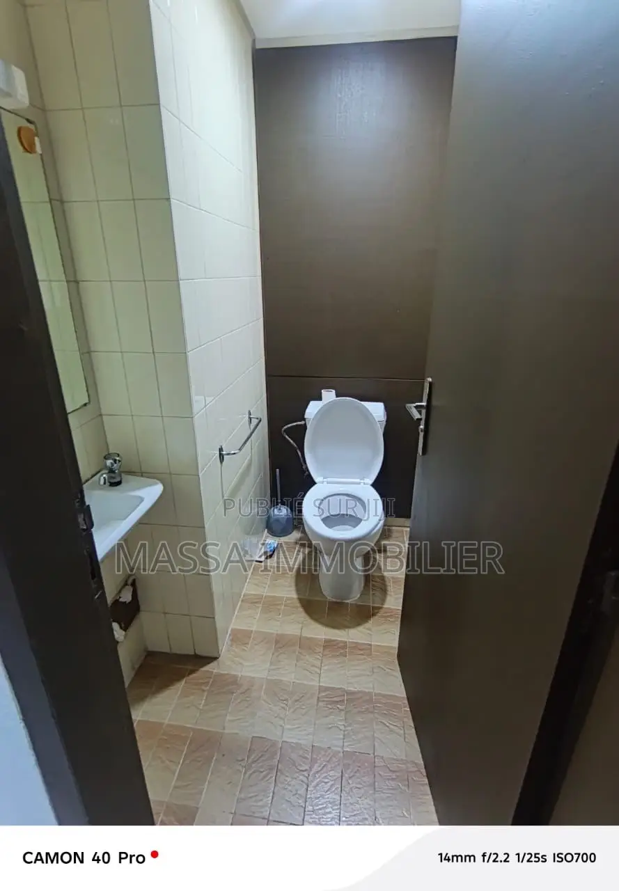 Meublé 2chbre Appartement dans Massa Immobilier, Cocody à Louer