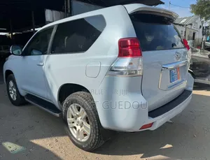 Toyota Land Cruiser Prado 2010 Blanc